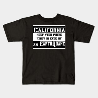 Earthquake in California US Kids T-Shirt